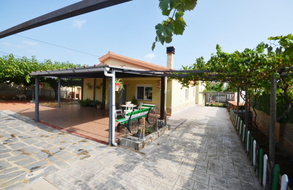 Venta - Casas o chalets - Alcover - De les Flors