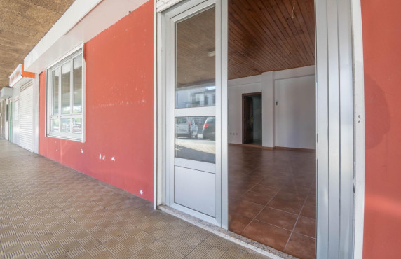 Venta - Locales - Cambre - Calle Temple