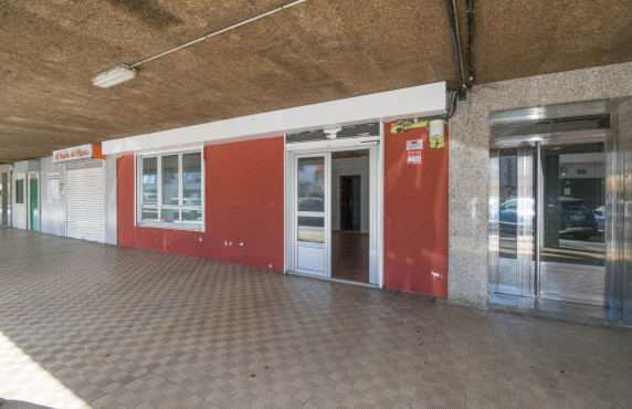 Venta - Locales - Cambre - Calle Temple