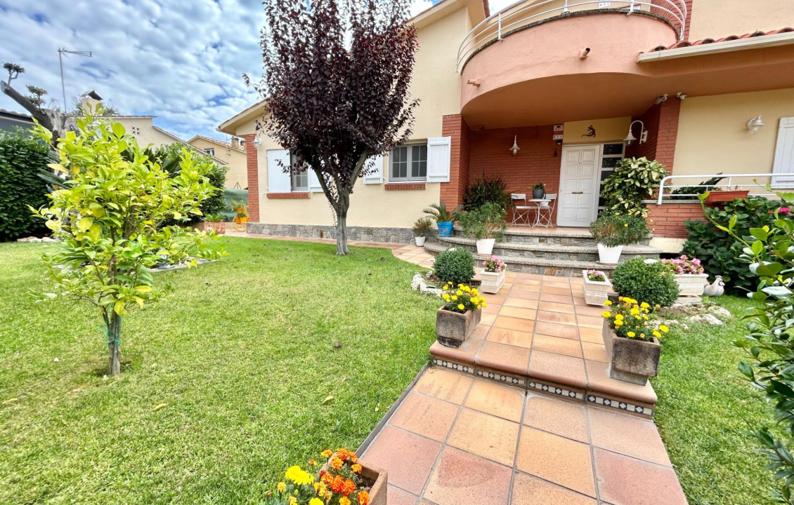 Venta - Casas o chalets - Cànoves i Samalús - PAIS VALENCIA