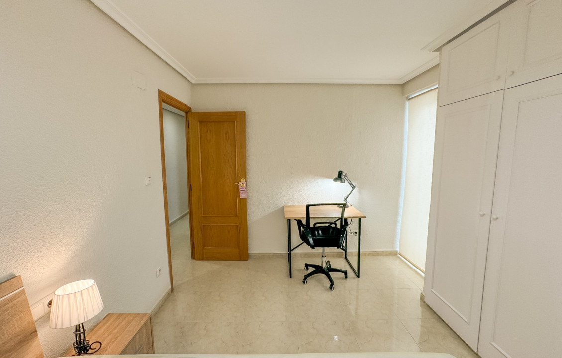 Long term room rental - single room - Elche - Asilo - Pisos Azules