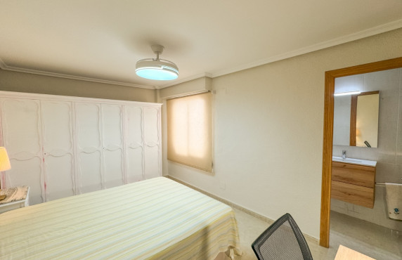 Long term room rental - single room - Elche - Asilo - Pisos Azules