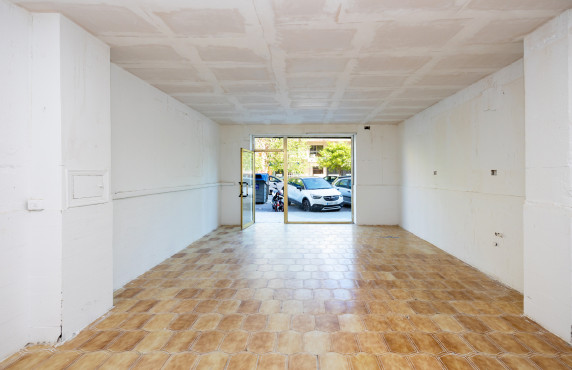 For Sale - Locales - Granada - Calle PRIMAVERA 18, prta:06, esc: 1