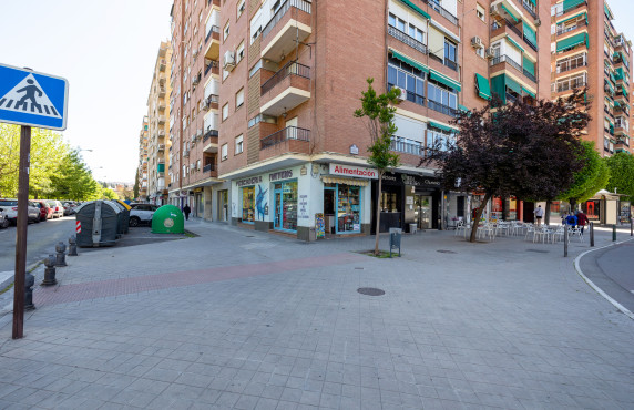 For Sale - Locales - Granada - Calle PRIMAVERA 18, prta:06, esc: 1