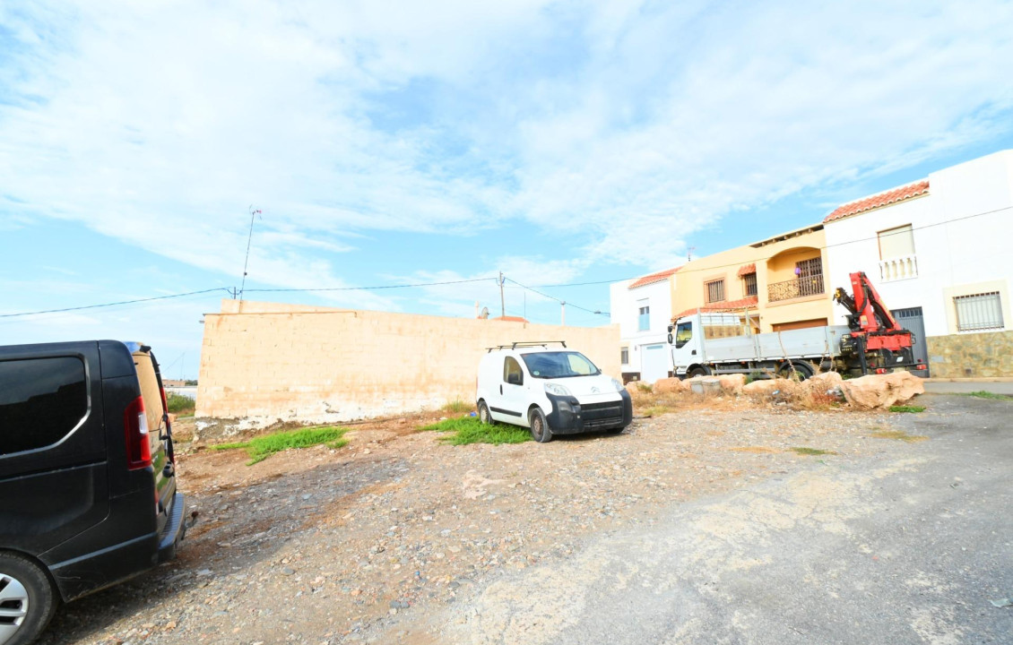 Venta - Fincas y solares - Adra - Calle de la Trinchera