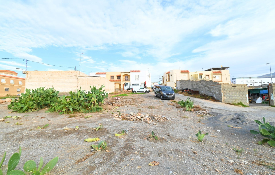 Venta - Fincas y solares - Adra - Calle de la Trinchera