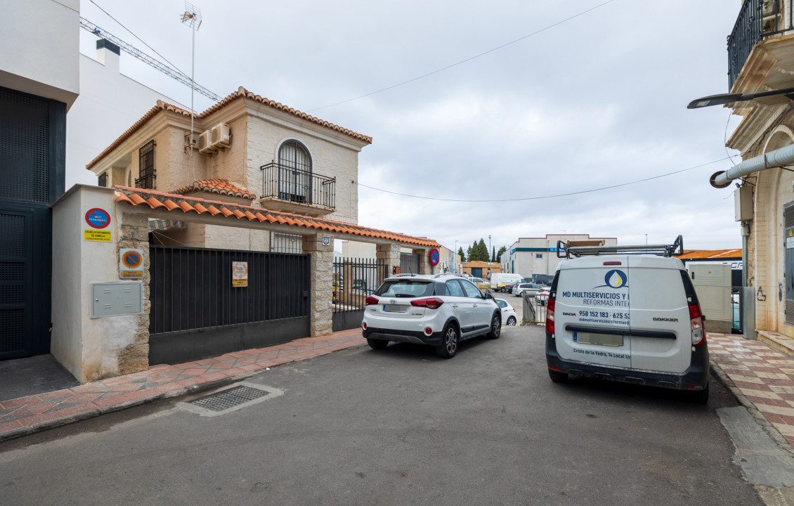 Venta - Casas o chalets - Armilla - Calle Mariano José de Larra