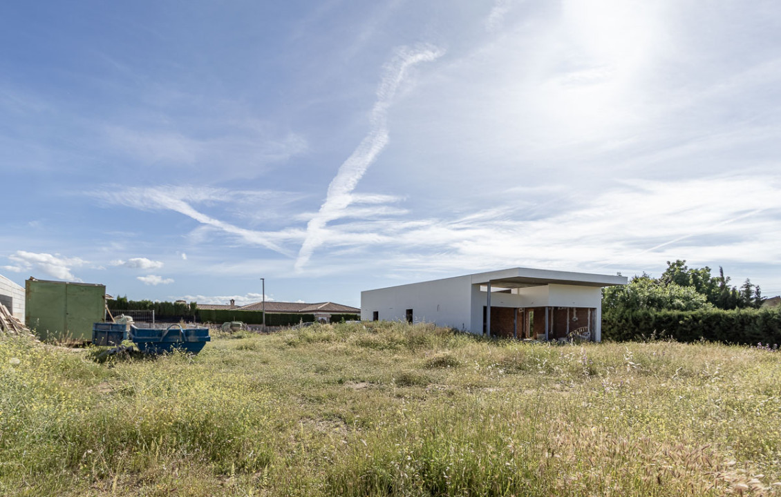 Venta - Fincas y solares - Villa de Otura - C. Calderon de la Barca, 1