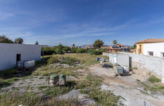 Venta - Fincas y solares - Villa de Otura - C. Calderon de la Barca, 1