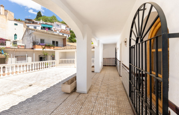 For Sale - Casas o chalets - Granada - C. Barranco del Abogado, 22