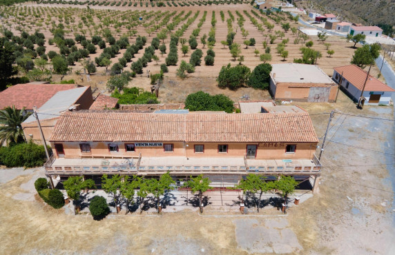 Venta - Casas o chalets - Baza - Calle las Viñas