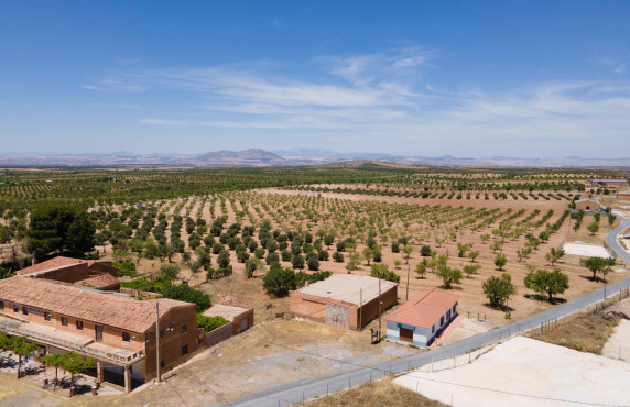 Venta - Casas o chalets - Baza - Calle las Viñas