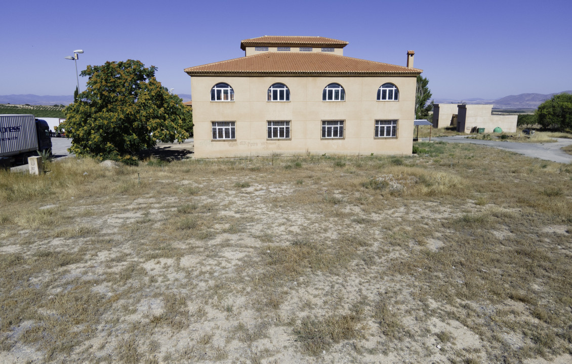 Venta - Fincas y solares - Baza - Carretera A-92, 8