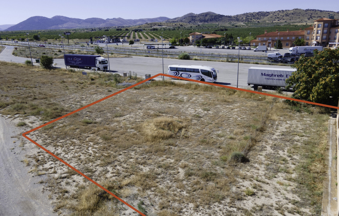 Venta - Fincas y solares - Baza - Carretera A-92, 8