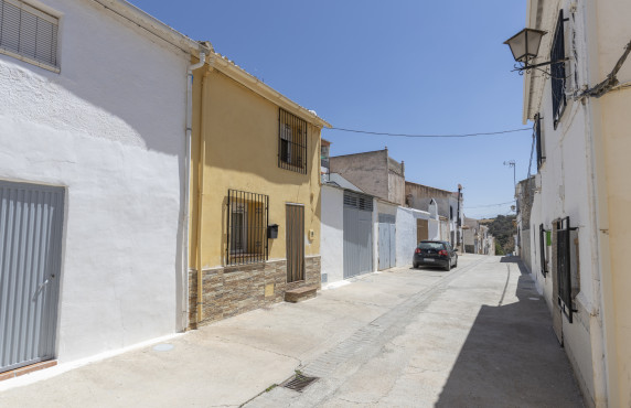 Venta - Casas o chalets - Agrón - C. la Fuente, 13