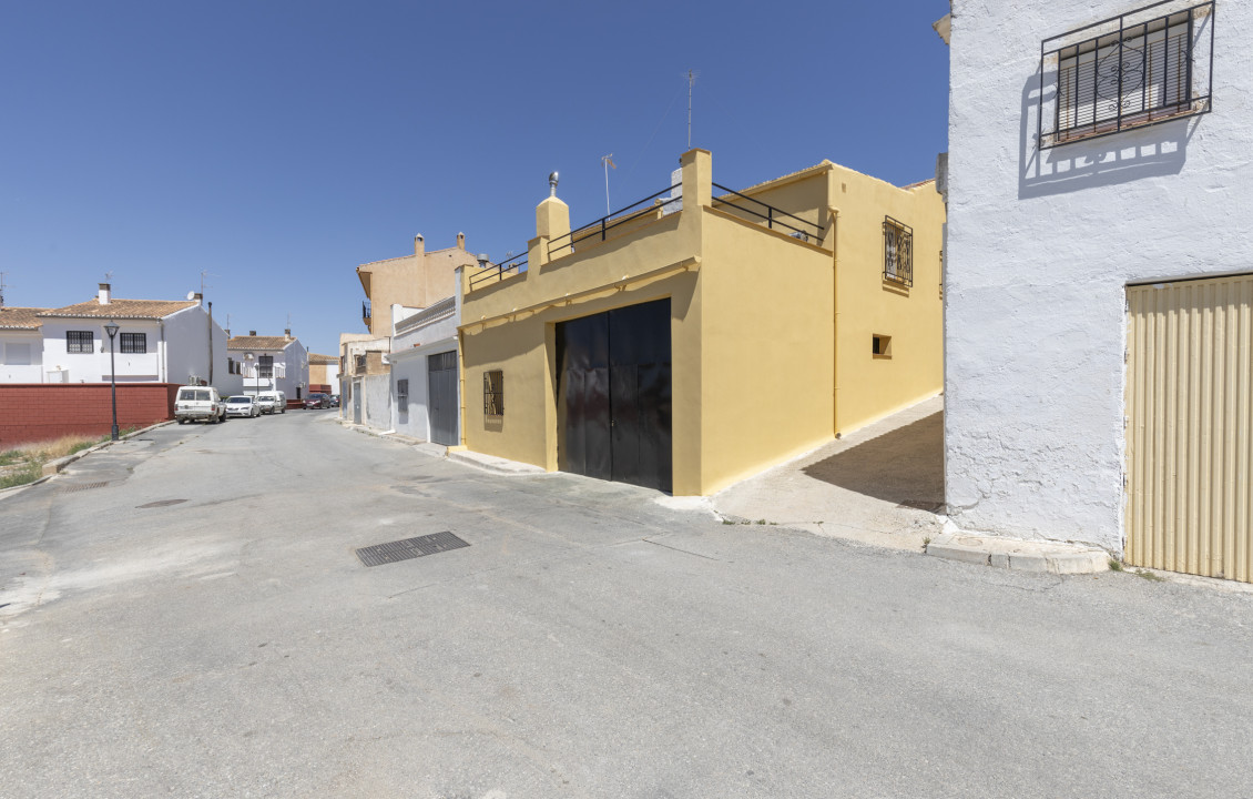 Venta - Casas o chalets - Agrón - C. la Fuente, 13