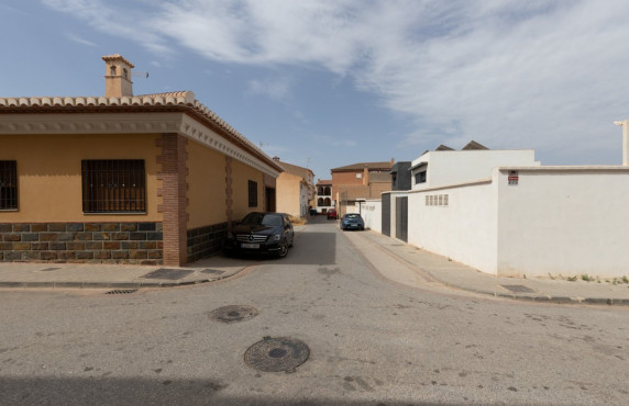 For Sale - Fincas y solares - Dúrcal - Calle Huelva