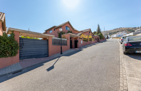 Venta - Casas o chalets - Dílar - Calle Mulhacén