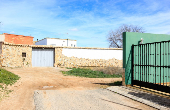 Venta - Fincas y solares - Requena - AIRE DUQUES