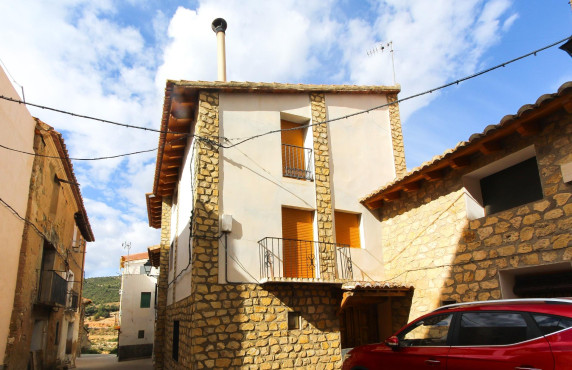 Venta - Casas o chalets - Puebla de San Miguel - IGLESIA