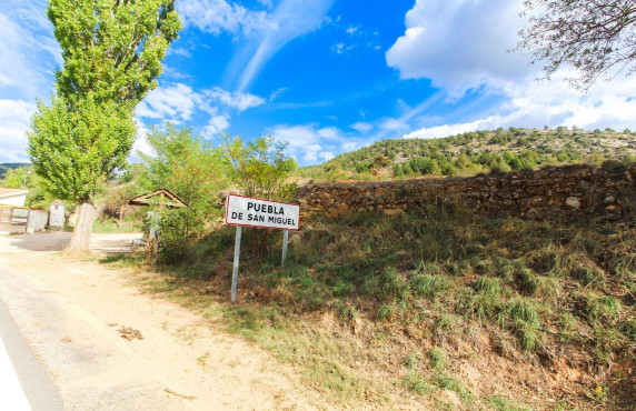 Venta - Casas o chalets - Puebla de San Miguel - IGLESIA