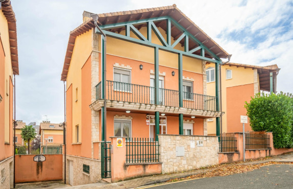 Venta - Casas o chalets - Zizur Mayor-Zizur Nagusia - Calle de Bidegaina