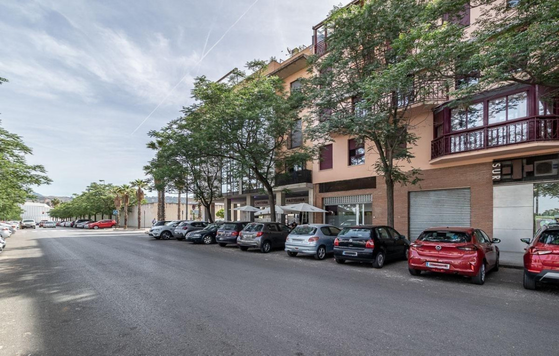 For Sale - Locales - Granada - Calle la Taha