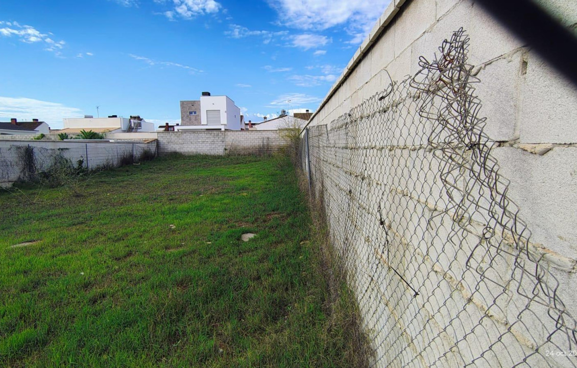 Venta - Fincas y solares - Palomares del Río - Calle Hacienda de Córdoba