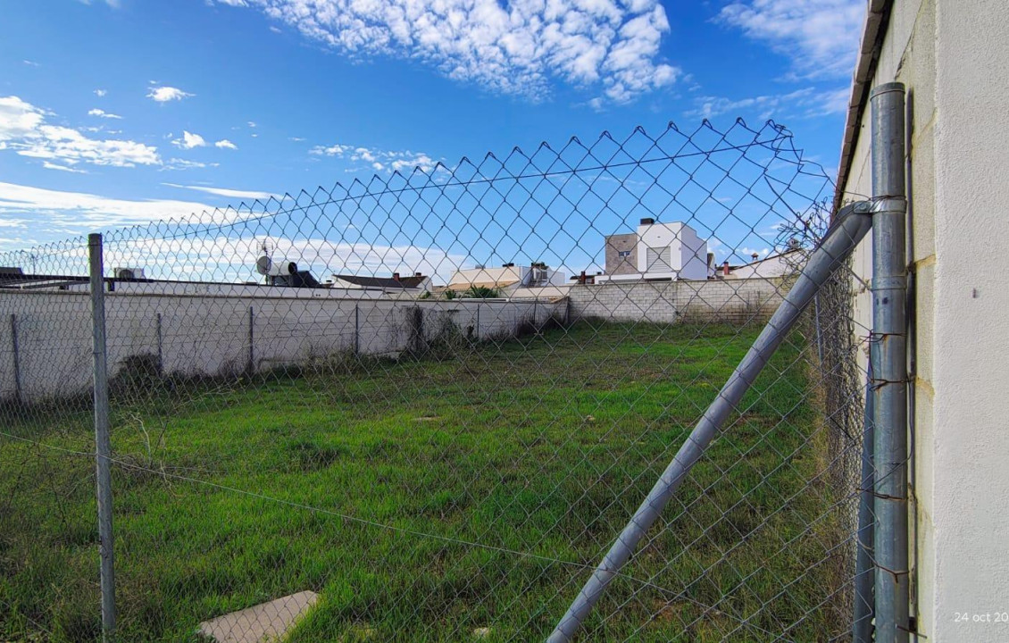 Venta - Fincas y solares - Palomares del Río - Calle Hacienda de Córdoba