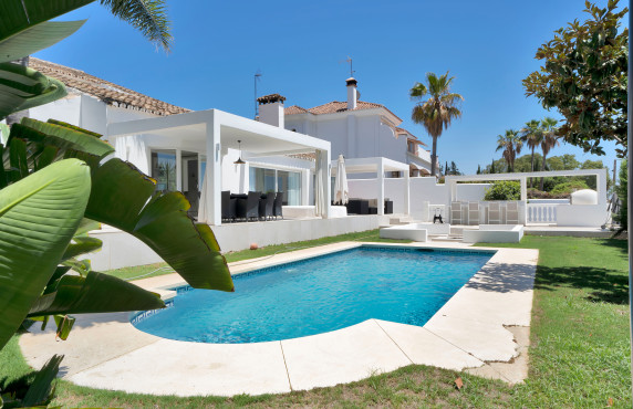 For Sale - Casas o chalets - Estepona - C/ NUEVA ATALAYA 70, URB EL PARAISO 501 29689 ESTE