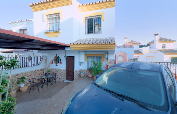 For Sale - Casas o chalets - Torre del Mar - C. Moriles, 55