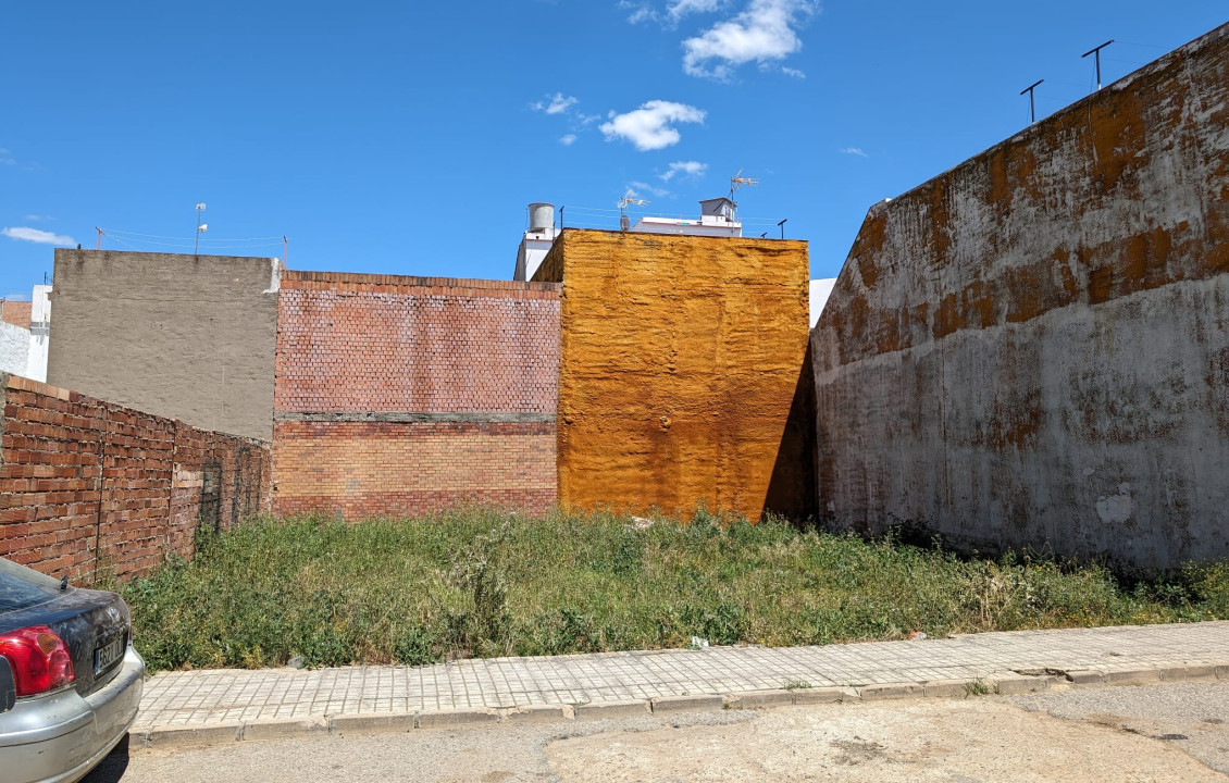 Venta - Fincas y solares - Guillena - Calle Cruz de la Mujer