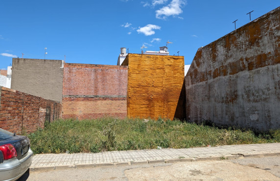 Venta - Fincas y solares - Guillena - Calle Cruz de la Mujer