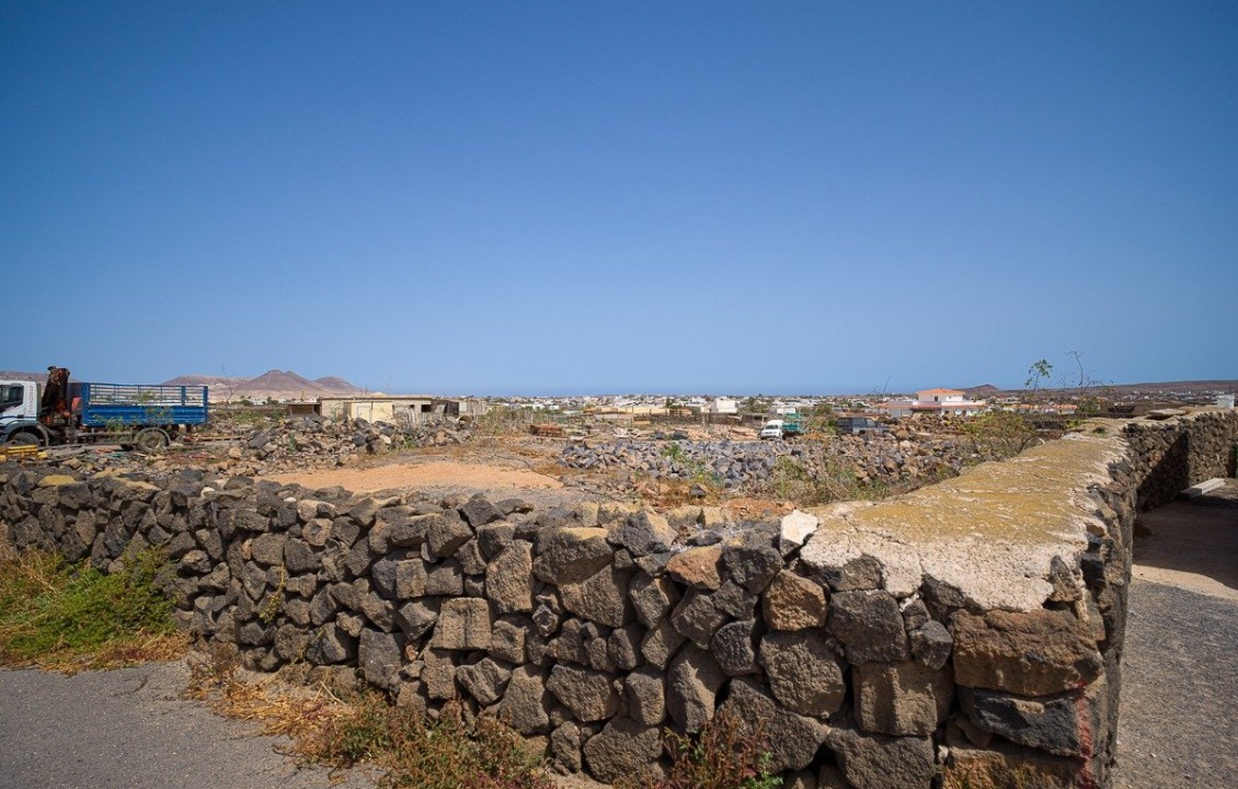 Venta - Fincas y solares - La Oliva - San Antonio