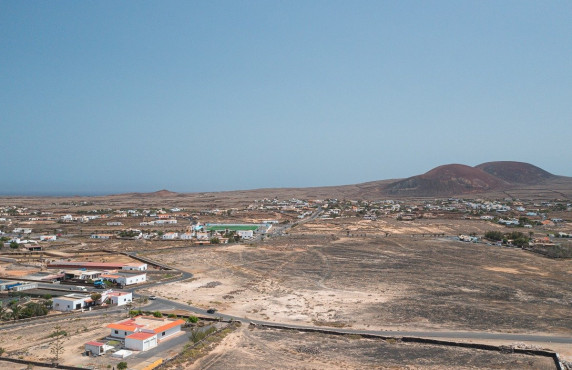 Venta - Fincas y solares - La Oliva - San Antonio