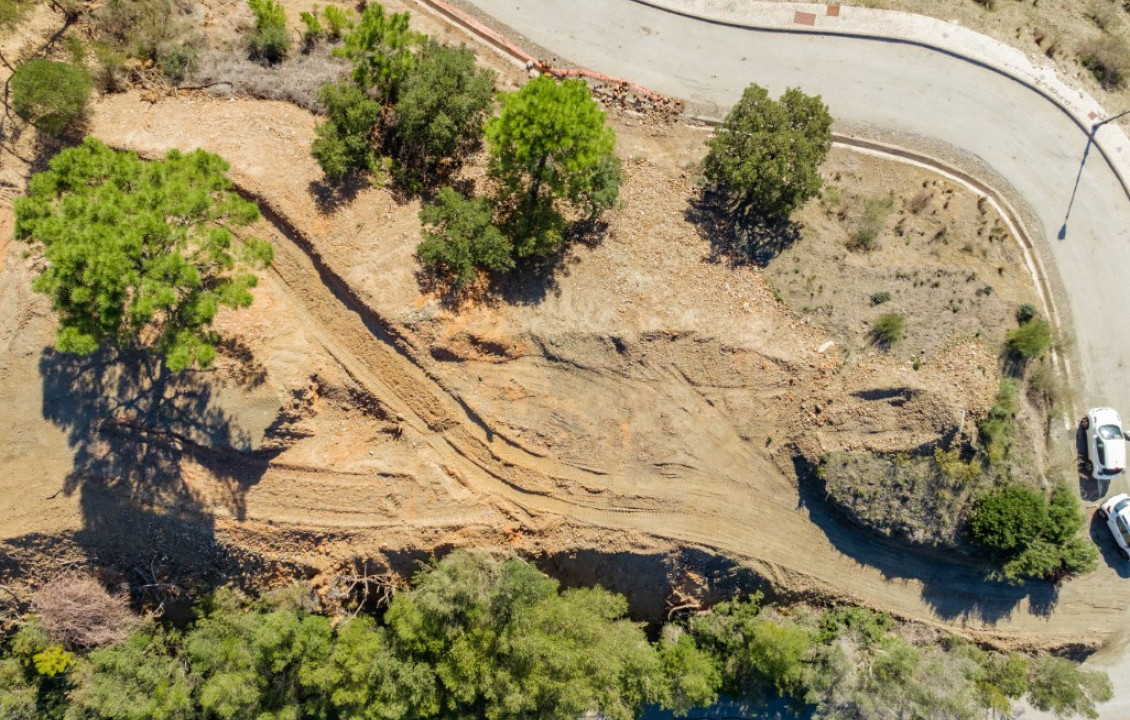 Venta - Fincas y solares - Benahavís - Urbanización Montemayor Alto