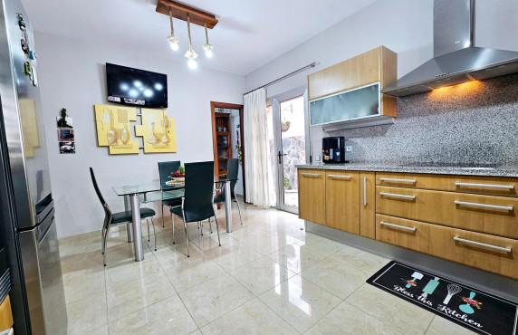 For Sale - Casas o chalets - Santa María de Guía de Gran Canaria - Calle Cronista Pedro González Sosa