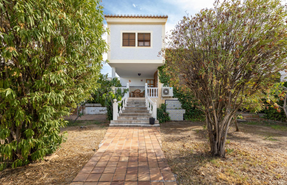 Venta - Fincas y solares - La Zubia - Calle Aneto