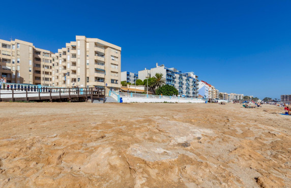 For Sale - Pisos - Torrevieja - Calle de la Loma