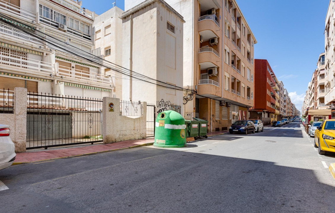 For Sale - Pisos - Torrevieja - Avenida de las Habaneras