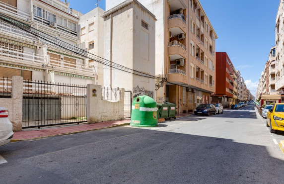 For Sale - Pisos - Torrevieja - Avenida de las Habaneras