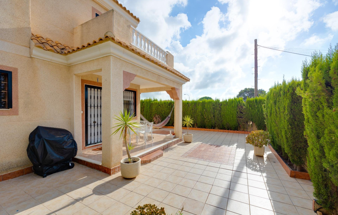 For Sale - Casas o chalets - Torrevieja - LEJONA