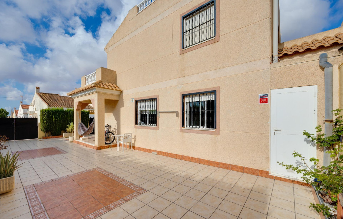 For Sale - Casas o chalets - Torrevieja - LEJONA