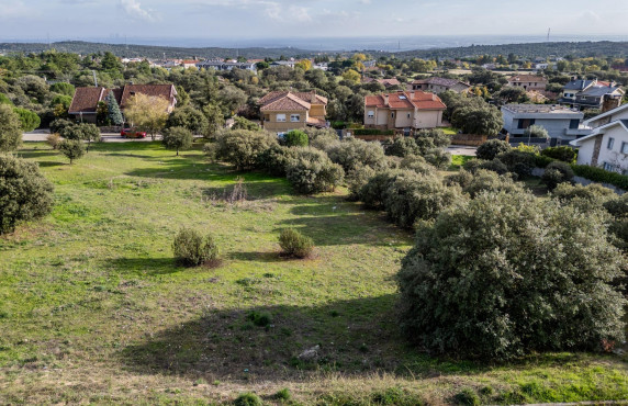 Venta - Fincas y solares - Hoyo de Manzanares - de Gargantilla