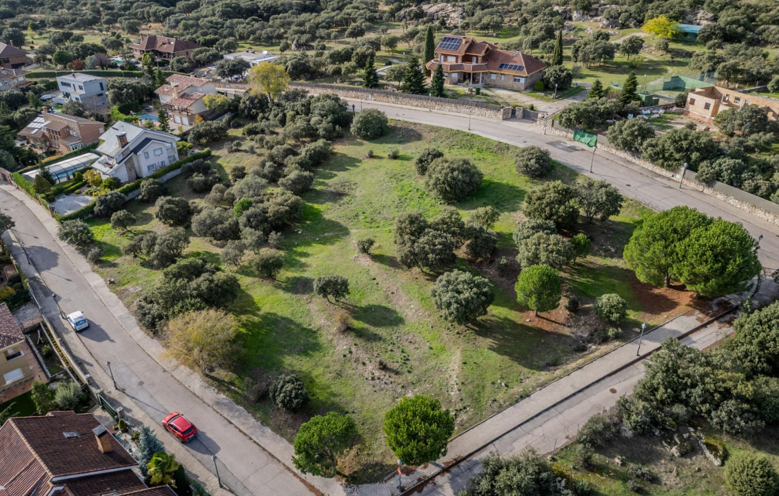 For Sale - Fincas y solares - Hoyo de Manzanares - Calle de las Encinas