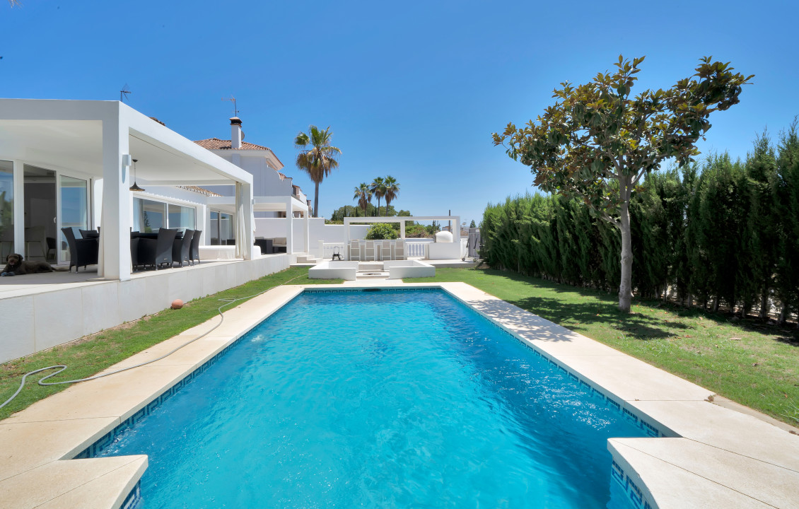 For Sale - Casas o chalets - Estepona - C/ NUEVA ATALAYA 70, URB EL PARAISO 501 29689 ESTE