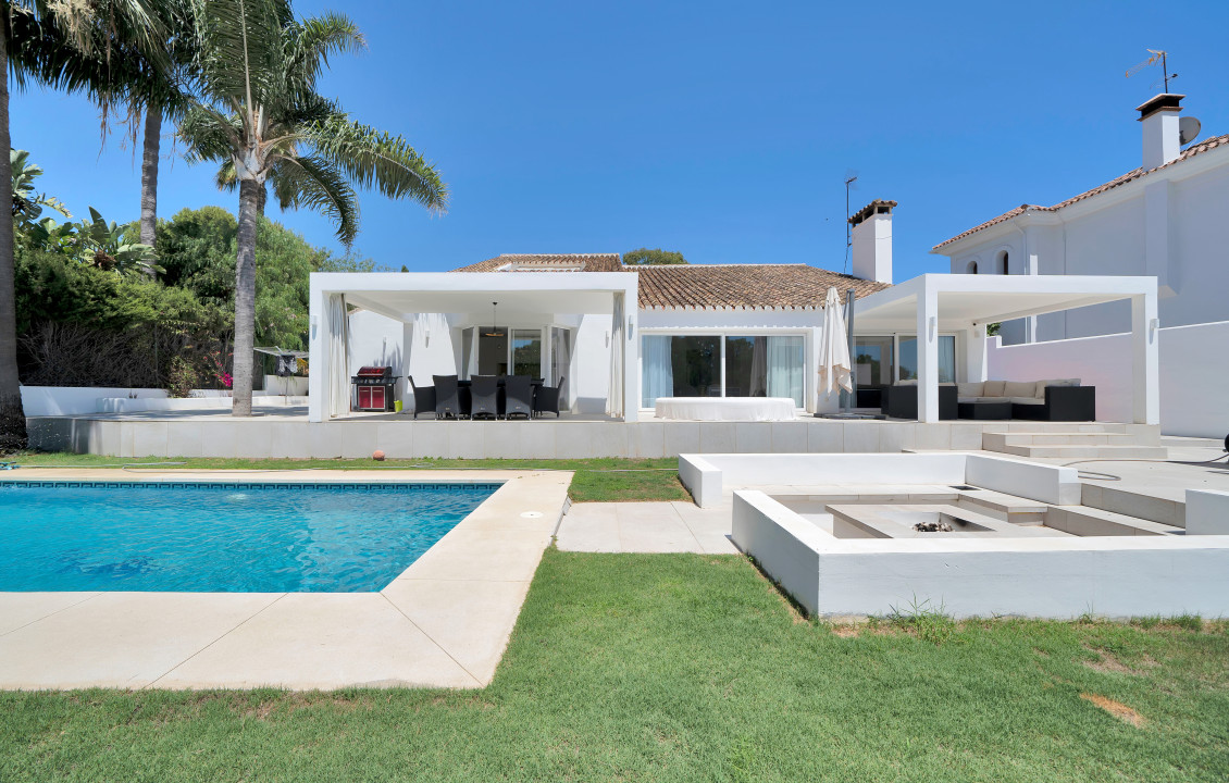 For Sale - Casas o chalets - Estepona - C/ NUEVA ATALAYA 70, URB EL PARAISO 501 29689 ESTE