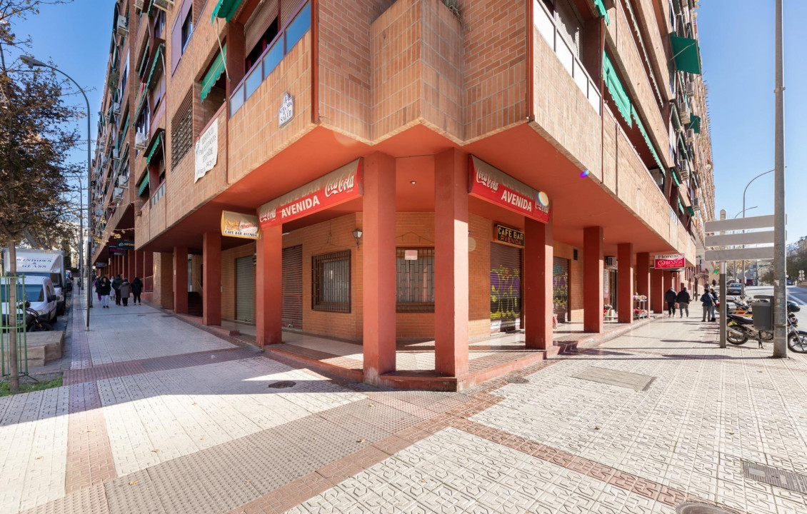 For Sale - Locales - Granada - Calle Nuestra Señora de la Salud