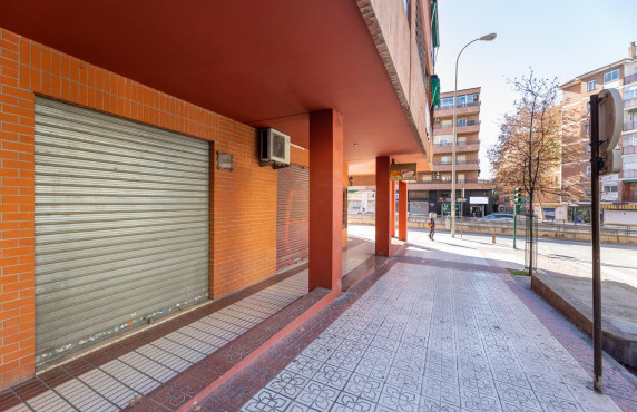 For Sale - Locales - Granada - Calle Nuestra Señora de la Salud