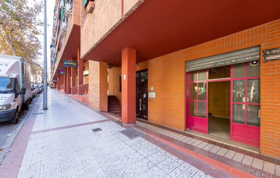 For Sale - Locales - Granada - Calle Nuestra Señora de la Salud